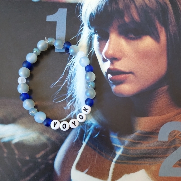 Midnights Friendship Bracelets Set Of 7 - Picture 7 of 11